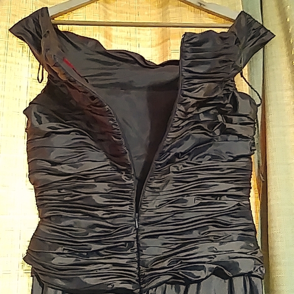 JS COLLECTIONS LONG BROWN SATIN FORMAL DRESS SIZE 10 - Picture 7 of 16